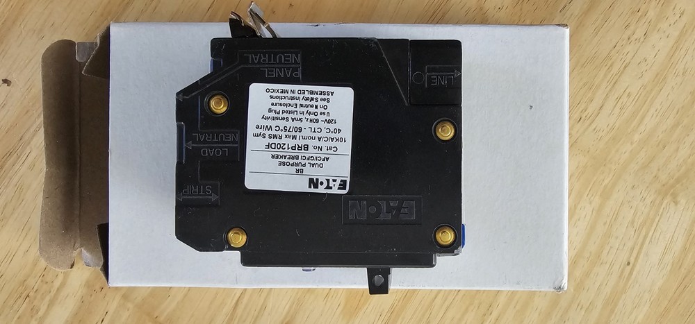 Eaton BRP120DF 20A Plug-On Neutral Dual Function Circuit Breaker 1-Pole