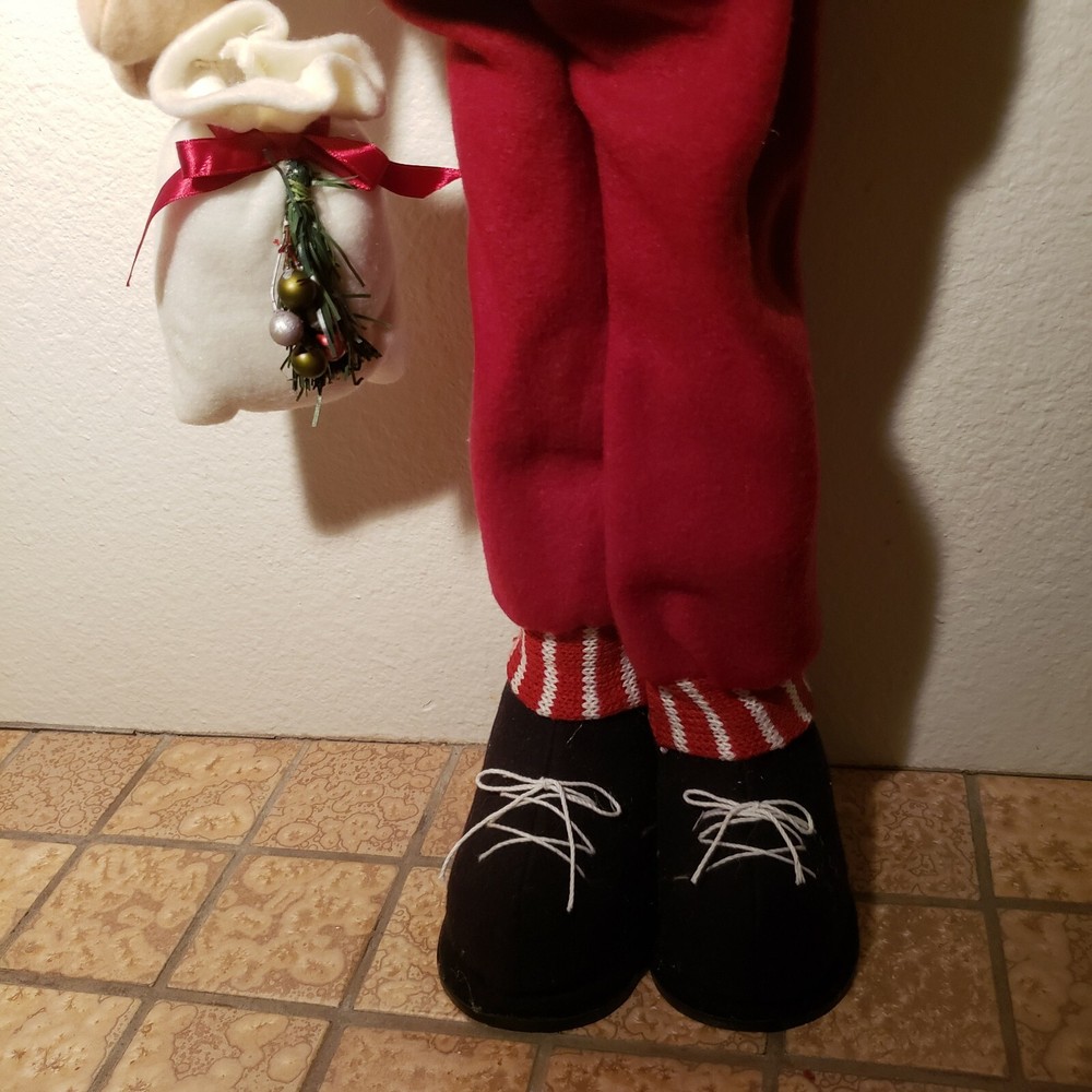 Large Santa knit sweater chenille yarn beard plush wire bendable standing 25"