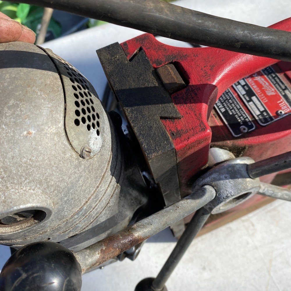 Milwaukee 4201 Magnetic Drill Press. Does Work Buying As Is