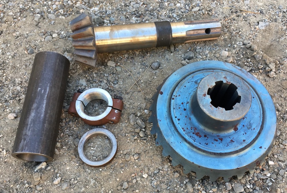 Bevel Gear Assembly (5 parts)