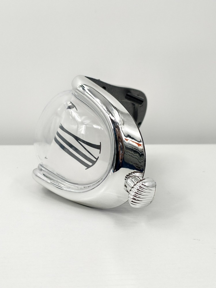 Table & Shelf Clock Silver Pop Art Melting Design Quartz Battery Powered