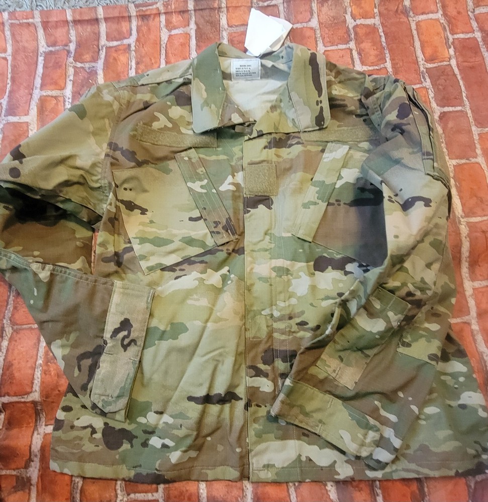 Army Combat Uniform Coat Unisex Sz Medium Short Nwt