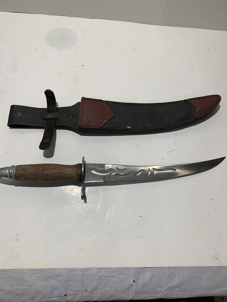 16 Inch Knife KNIFE With Case.
