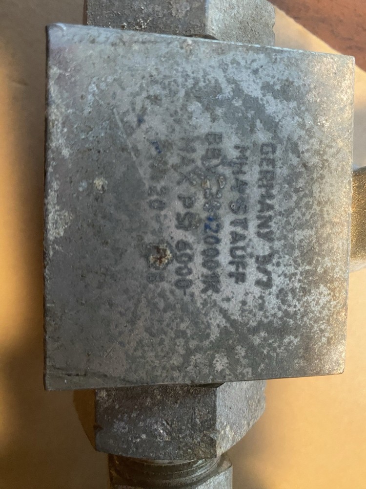 USED BOSCH BLADDER ACCUMULATOR With Valve