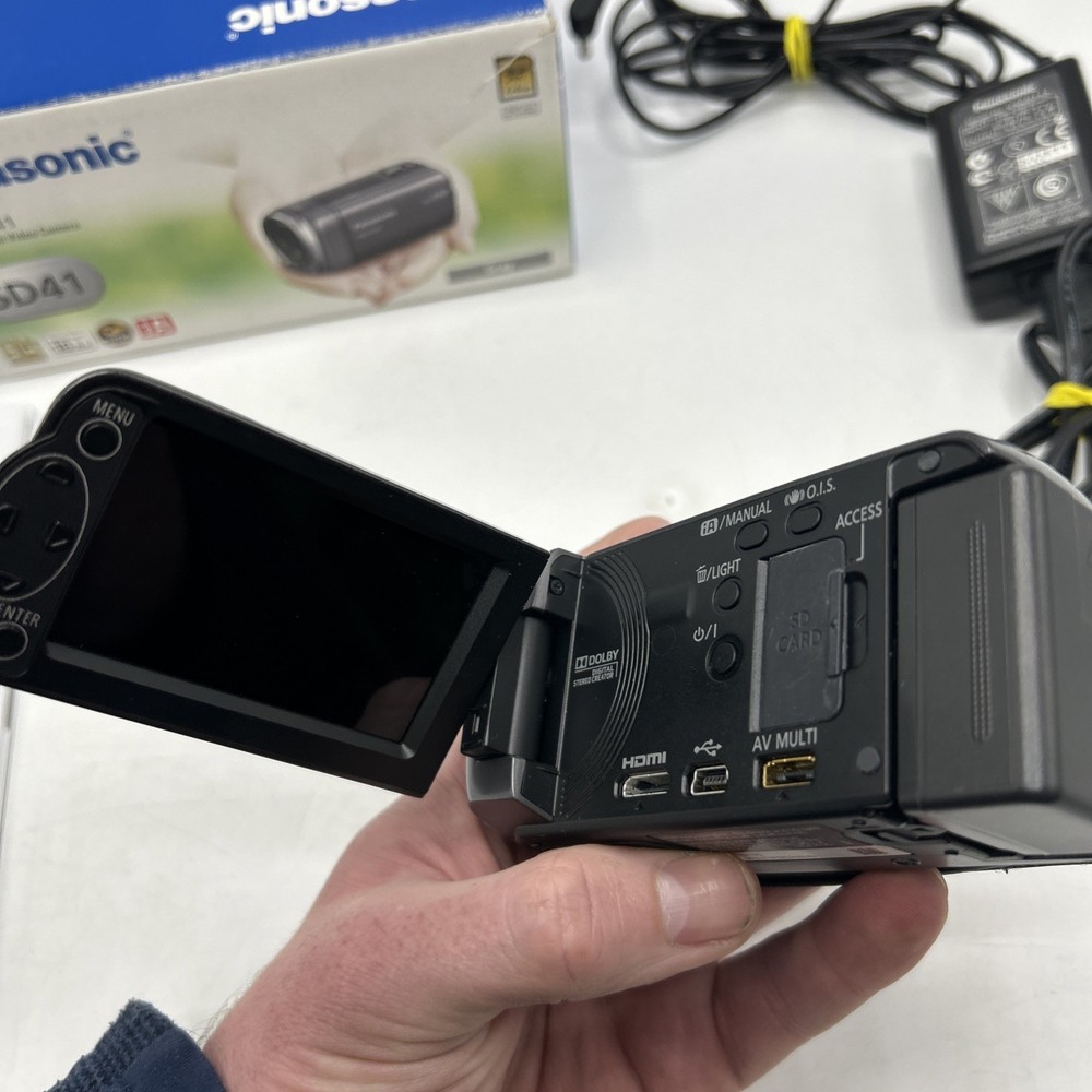 Panasonic HDC-SD41 Camcorder Boxed with Accessories Include Memory Card