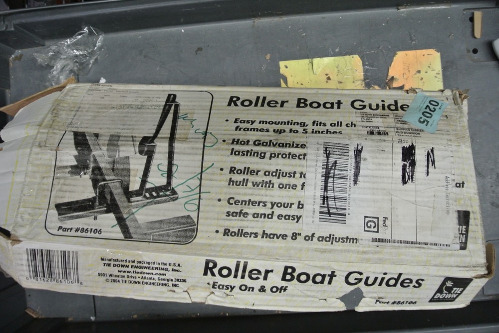 TIE DOWN ADJUSTABLE ROLLER GUIDE 86106 SILVER MARINE BOAT