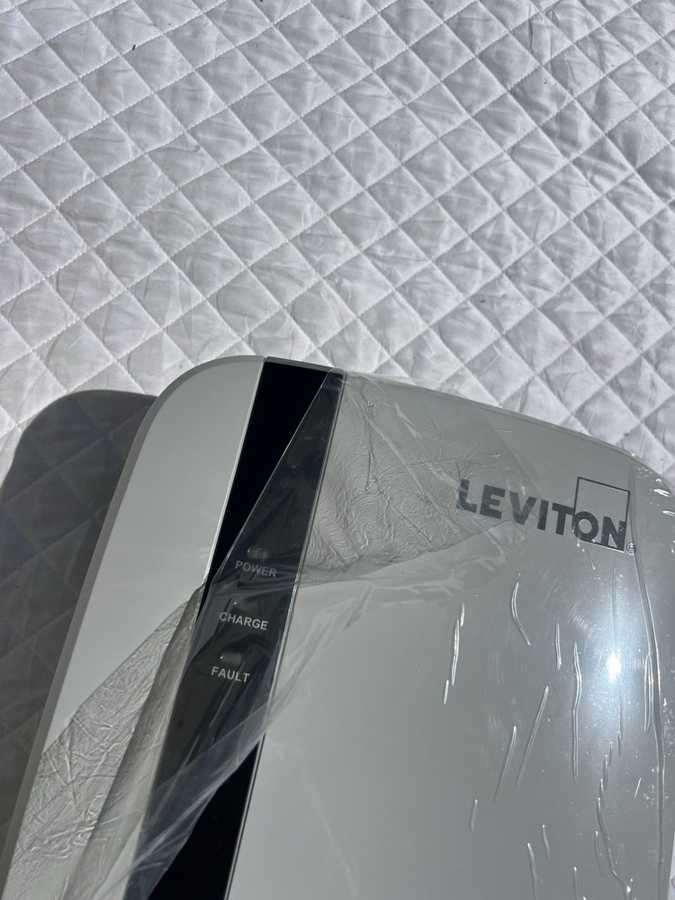 Leviton EvR30-B18 Charging Station 30amp