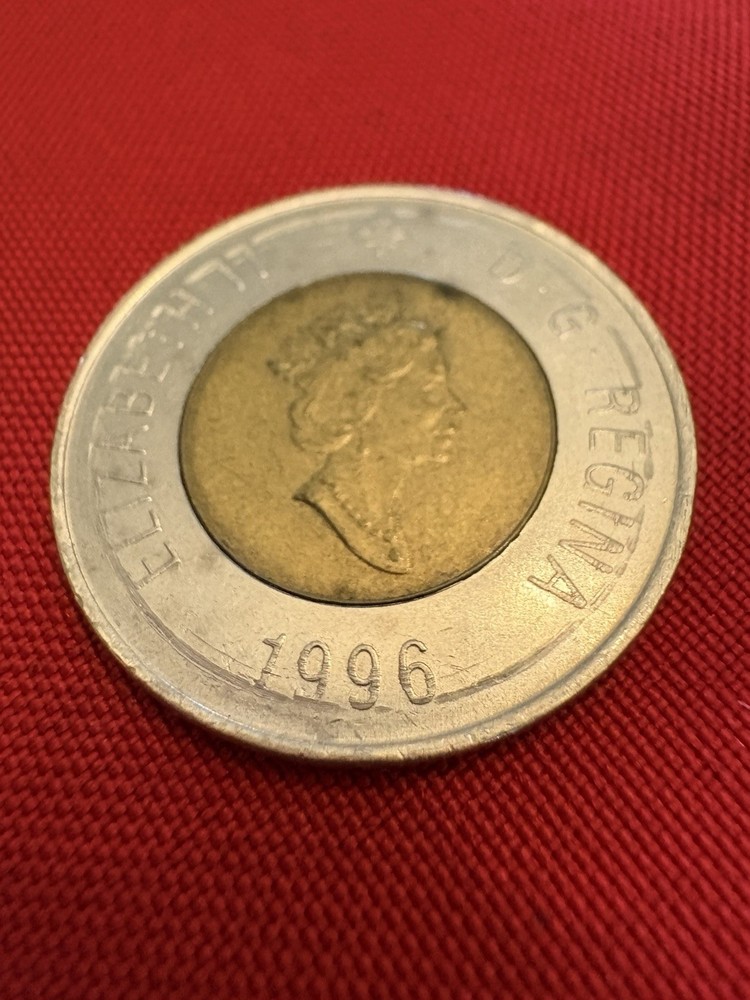Canada toonie