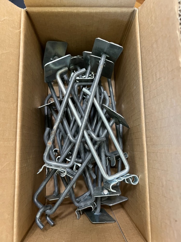 4" Gridwall Hooks w/ Tag Holder (Box of 20)