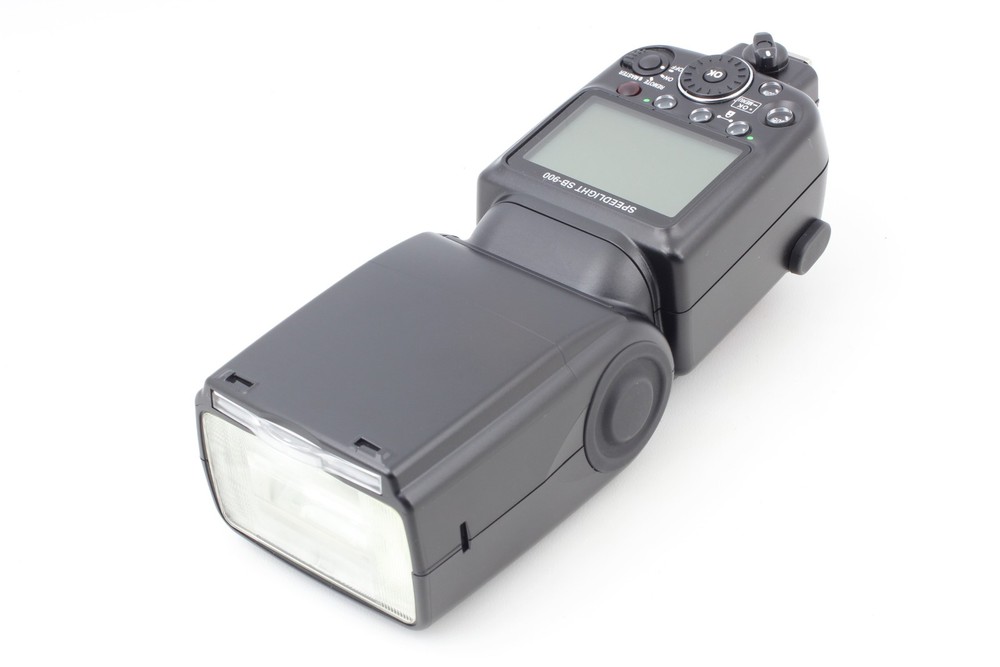 [MINT] Nikon Speedlight SB-900 Shoe Mount Flash Unit c/w Diffuser FROM JAPAN