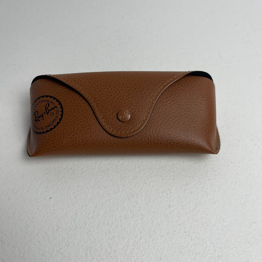 Rayban Luxotica Case