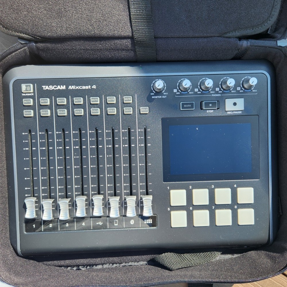 Tascam Mixcast 4 Mixer
