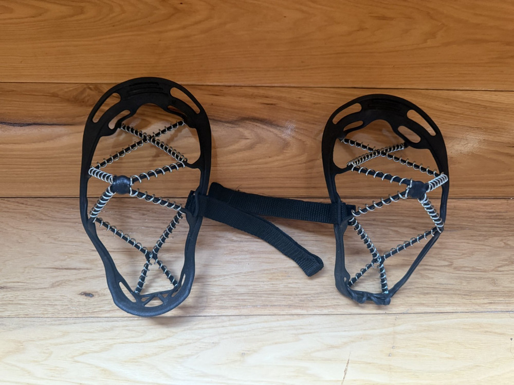 Yaktrax Pro Small Crampons - New