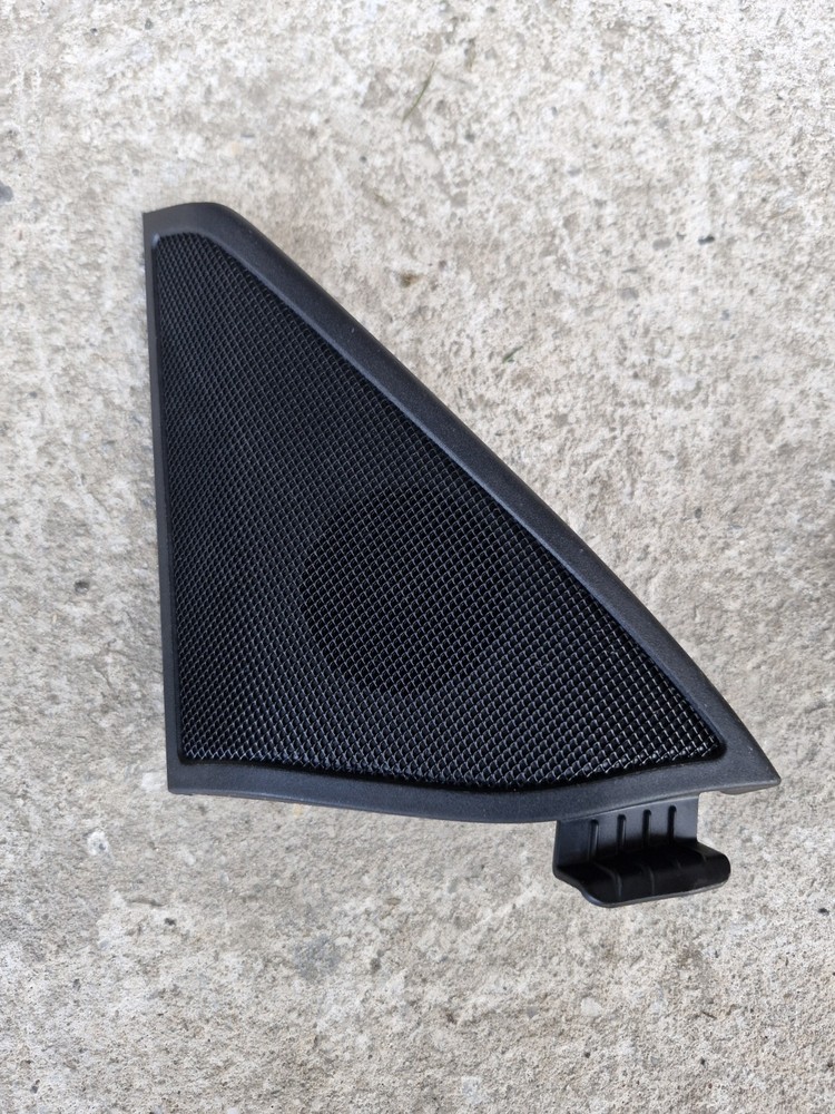 MERCEDES E CLASS W212 2013 FRONT Right Drivers SIDE TWEETER SPEAKER A2127200148