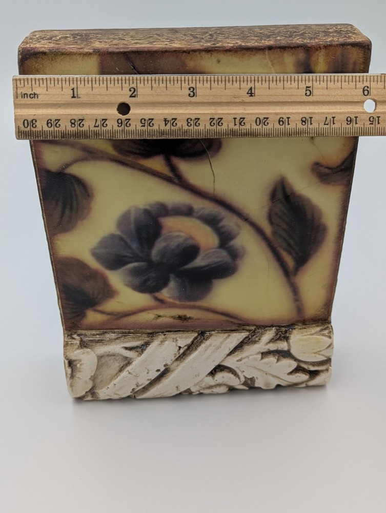 Sid Dickens T-239 Rococo Retired Memory Block Tile 2010