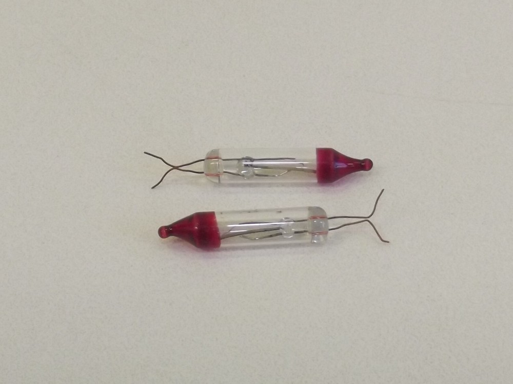 2 BARE Mini Bulb Flashers Christmas Tree Lights Replacement Bulbs 2.5 V .425 FS