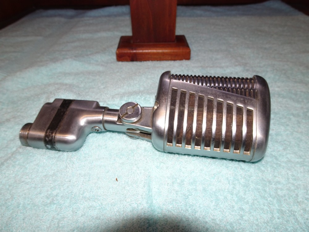 ASTATIC 77L DYNAMIC MICROPHONE Not Tested.