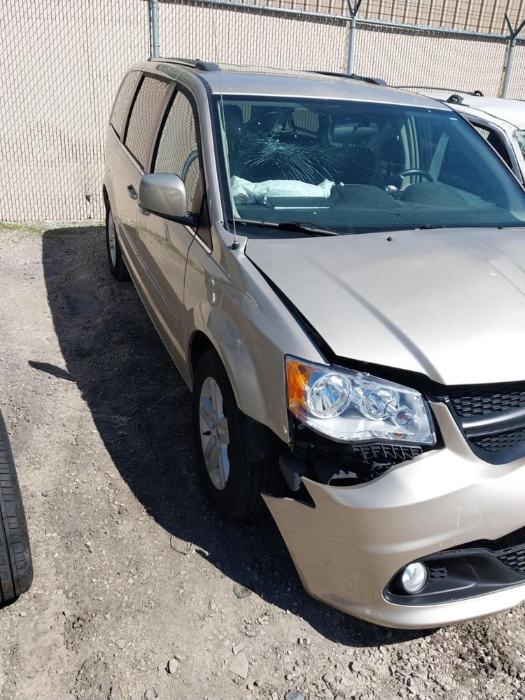 Used Floor Jack fits: 2013 Dodge Caravan Grade A