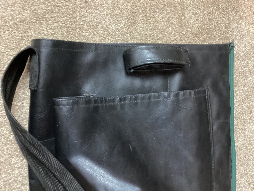 ROD SLEEVE WITH SIDE POCKET