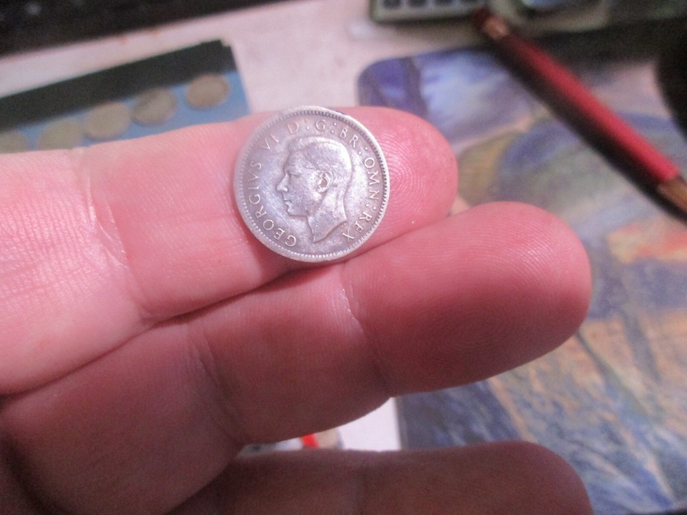 Britain - 1943 Silver Sixpence - George VI
