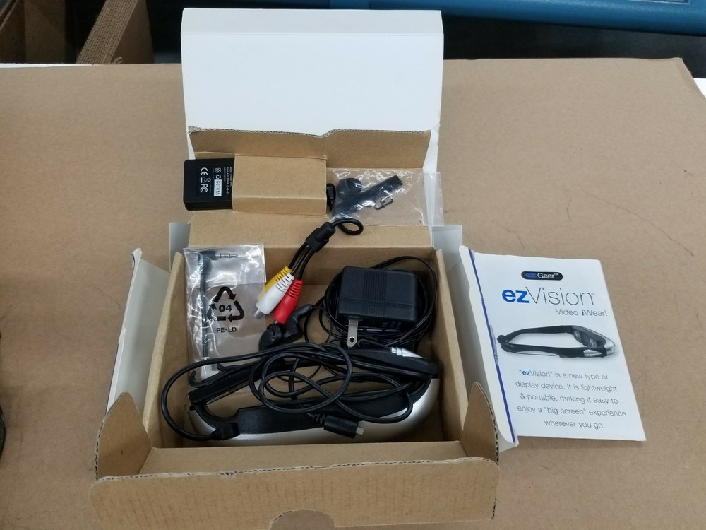 ezVision Video iWear Simulates 50" Screen View Boxed With Instructions. Shelf E4