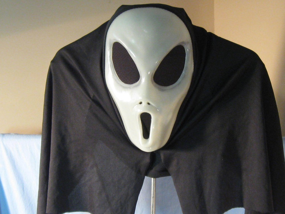 Scream Style Halloween Alien FACE Mask