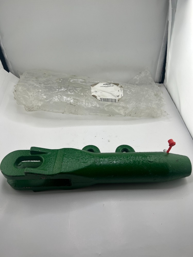 Casting Lower Lift AN002262 Fits John Deere