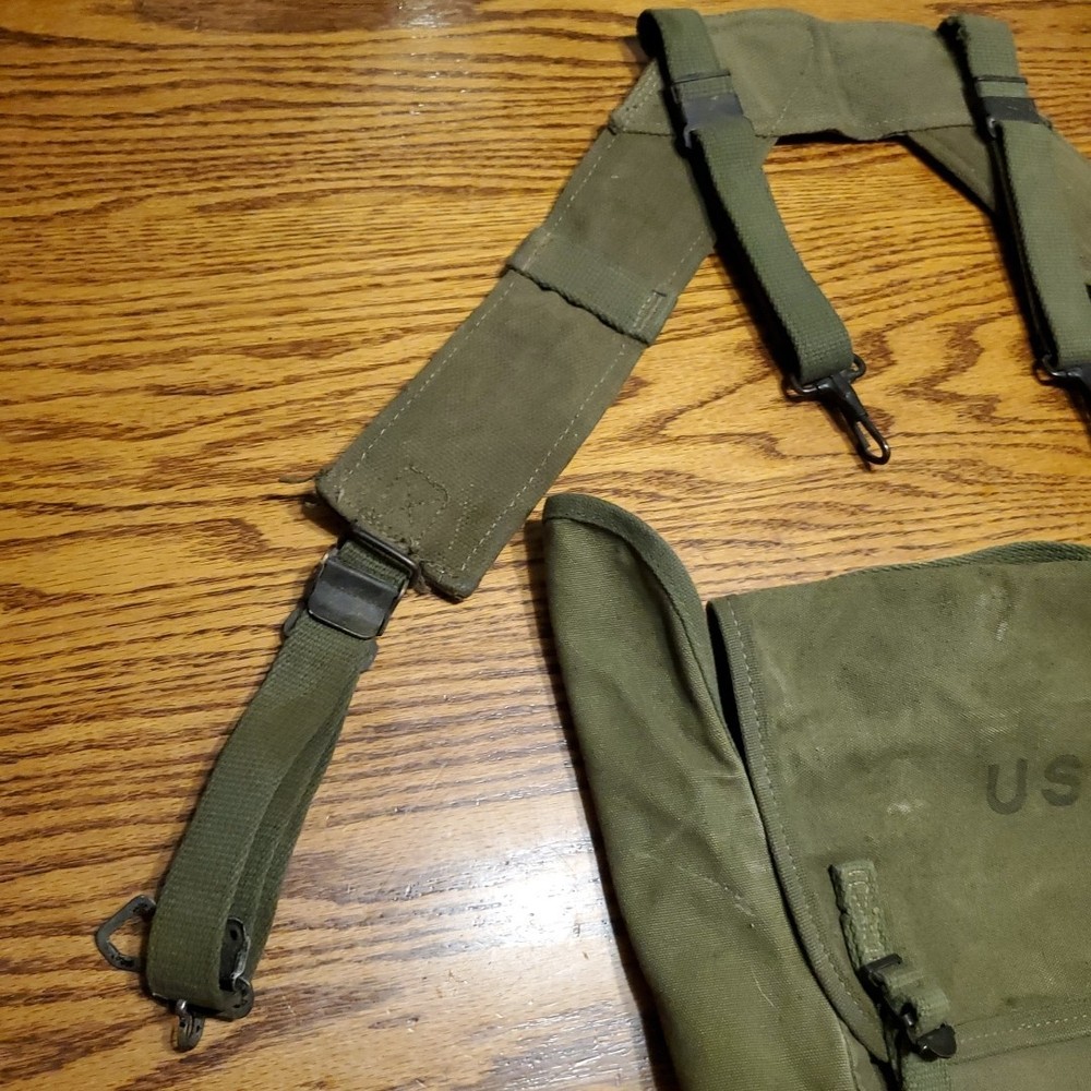 WW2 Era Authentic US Military M1956 Combat Field Pack Backpack With Strap 1960