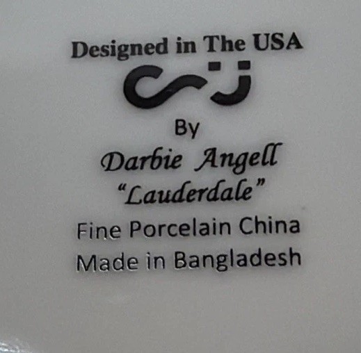CRU Lauderdale Pattern Darbie Angell 5-Piece Place Setting China Dinnerware Box