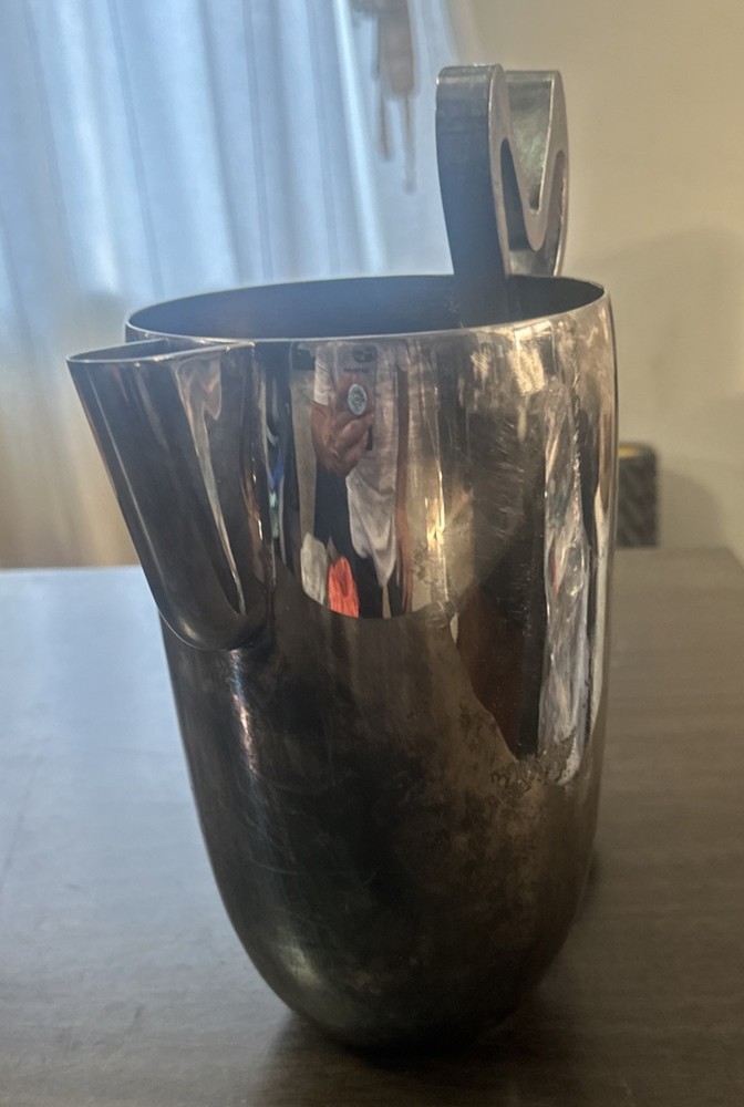 Swid Powell x Wanner Bros Studio Store 1996 Bugs Bunny Handle Pitcher Rare