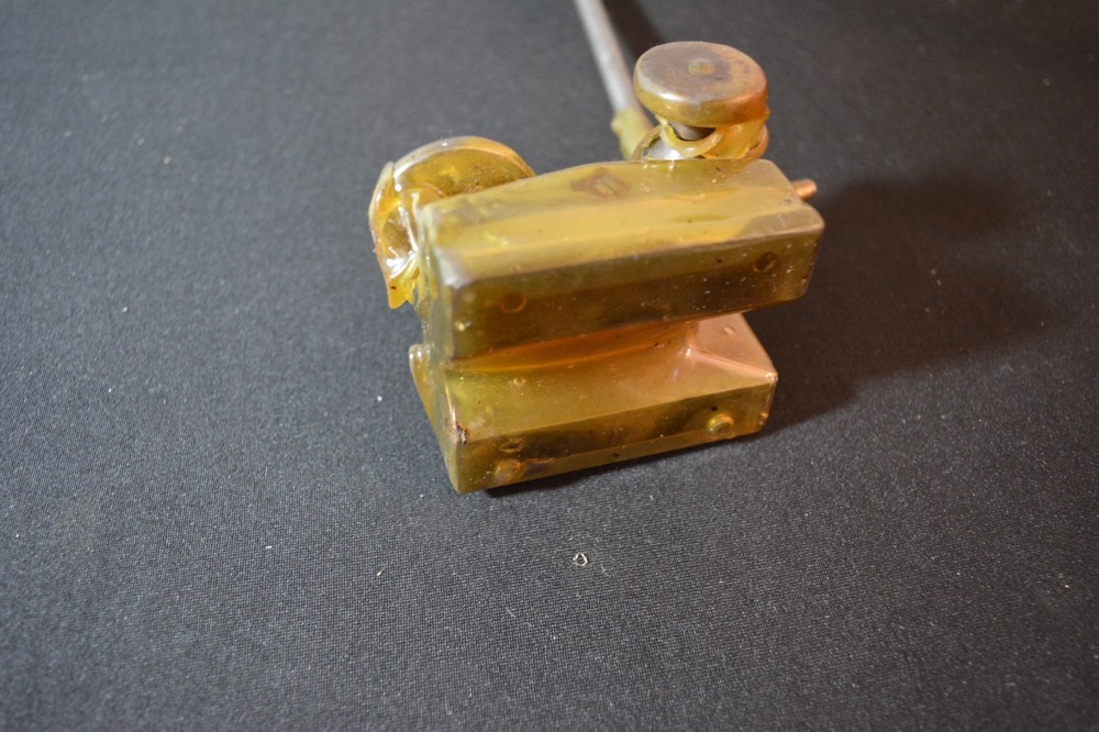 V base BASE INDICATOR HOLDER SCRIBE BASE WITH EXTRAS Sealed