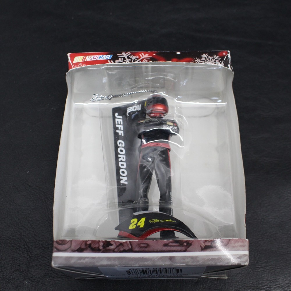 2011 JEFF GORDON #24 NASCAR Driver Ornament