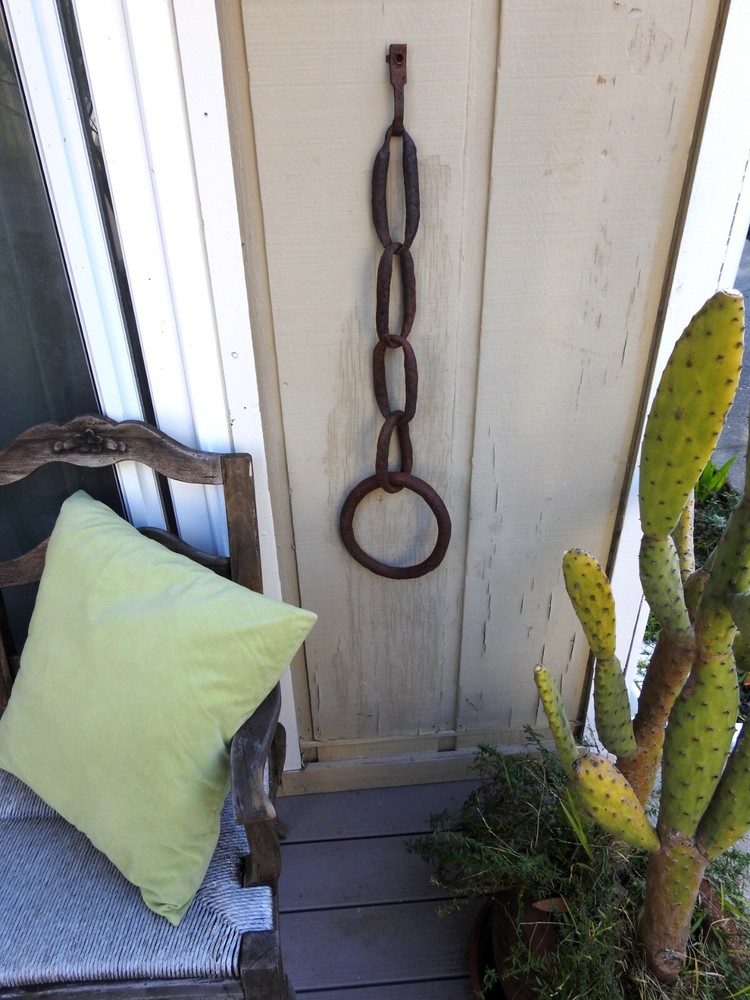 Antique Rusty Forge Iron Mooring Chain Garden Wall Decor
