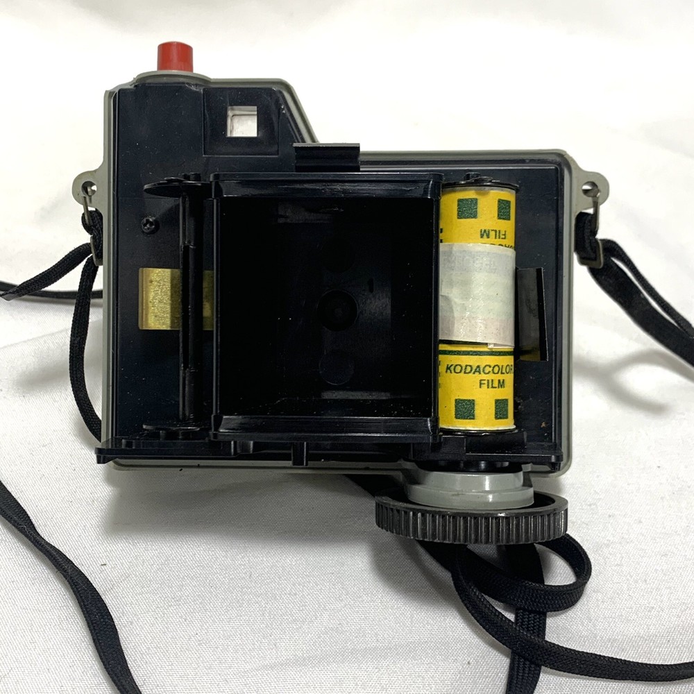 Ansco Cadet II Ready Flash 127 Roll Film Camera As-Is Untested.