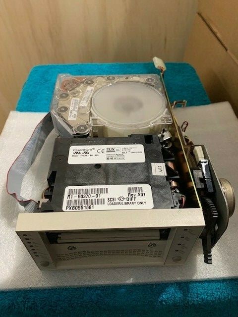 Quantum TH6XF-EG DLT 7000 SCSI Loader Diff Library Tape Drive DLT