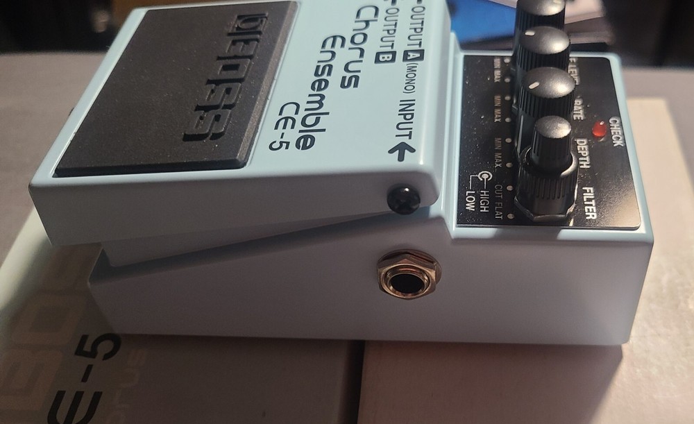 BOSS CE-5 Chorus Ensemble