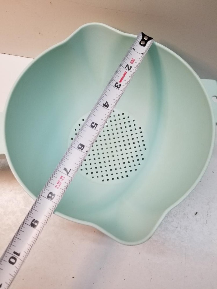 Vintage Tupperware Large 2Qt Colander Strainer #1523 Mint