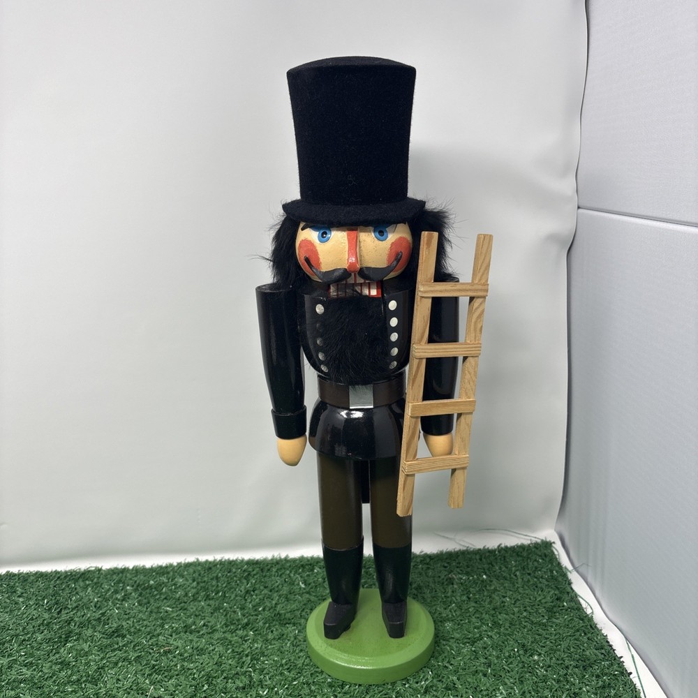 Vero Seiffener Nutcracker Schornsteinfeger 432 005