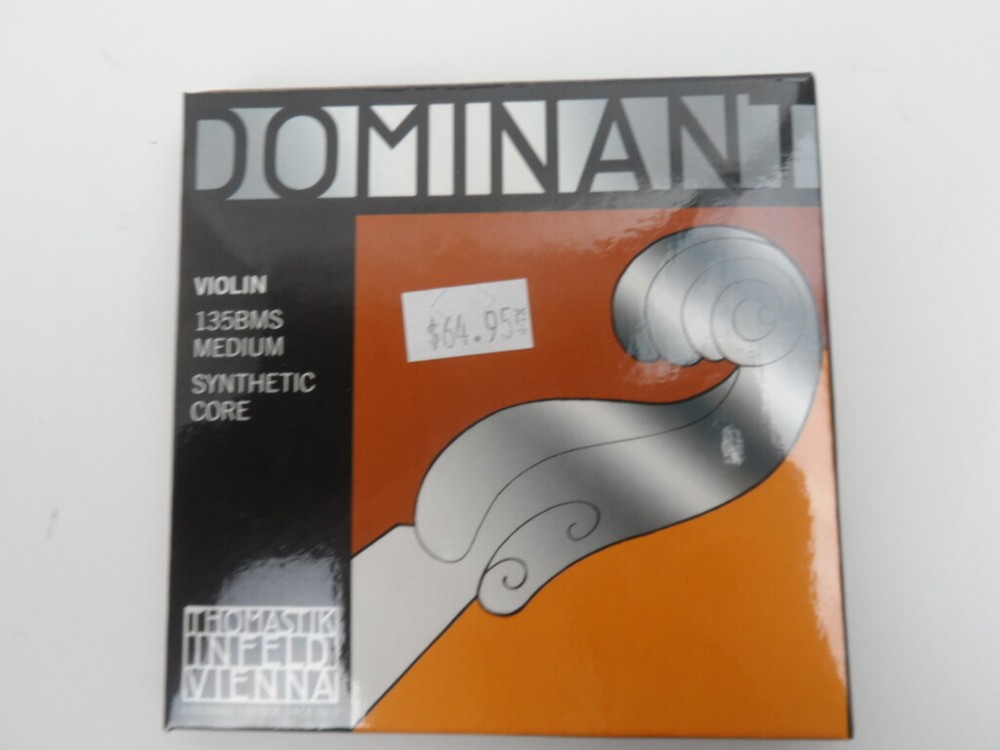 Thomastik Dominant 135 3/4 Medium Violin Strings (O14030-2 JA) BOX 7