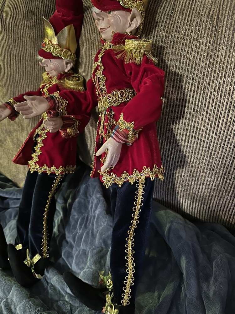 2 Raz Imports 24” Nutcracker Traditions Posable Elf 🎄