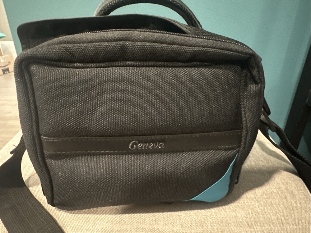 Panasonic PV-19D Palmcorder with Case Untested No battery