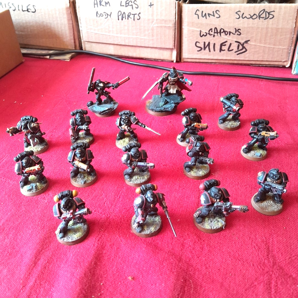 warhammer 40k space marines black x 16