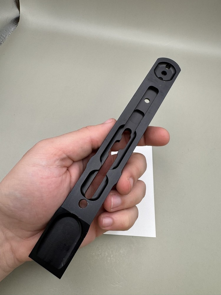 AGD Automag ULE Rail Black