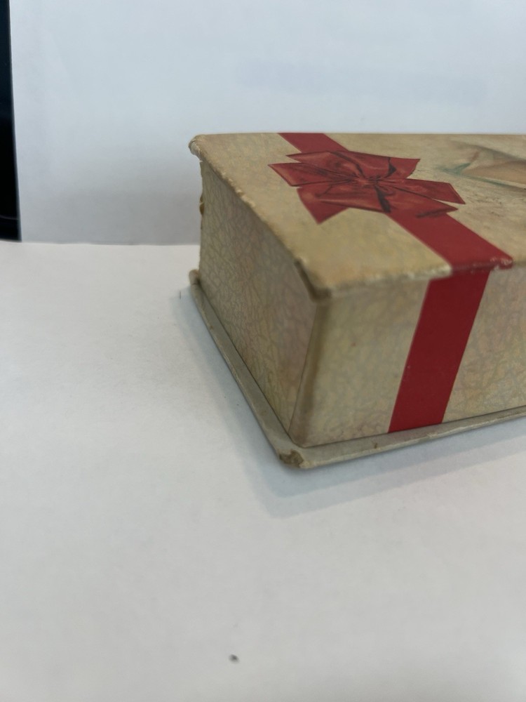 Vintage Daggett’s Chocolates Empty Candy Box