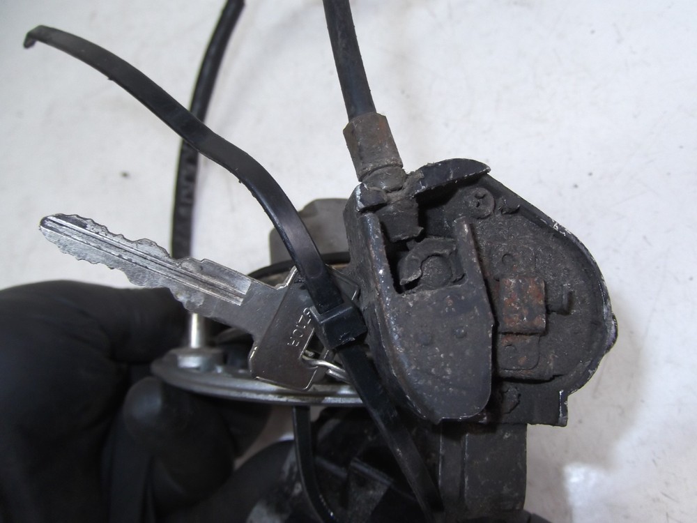 SUZUKI GSF400 BANDIT LOCK SET + KEY