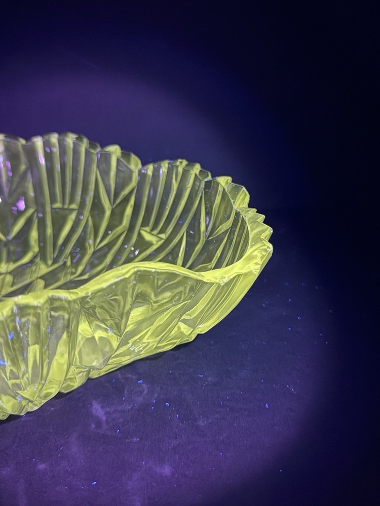 Ornate Glass Serving Bowl 11"