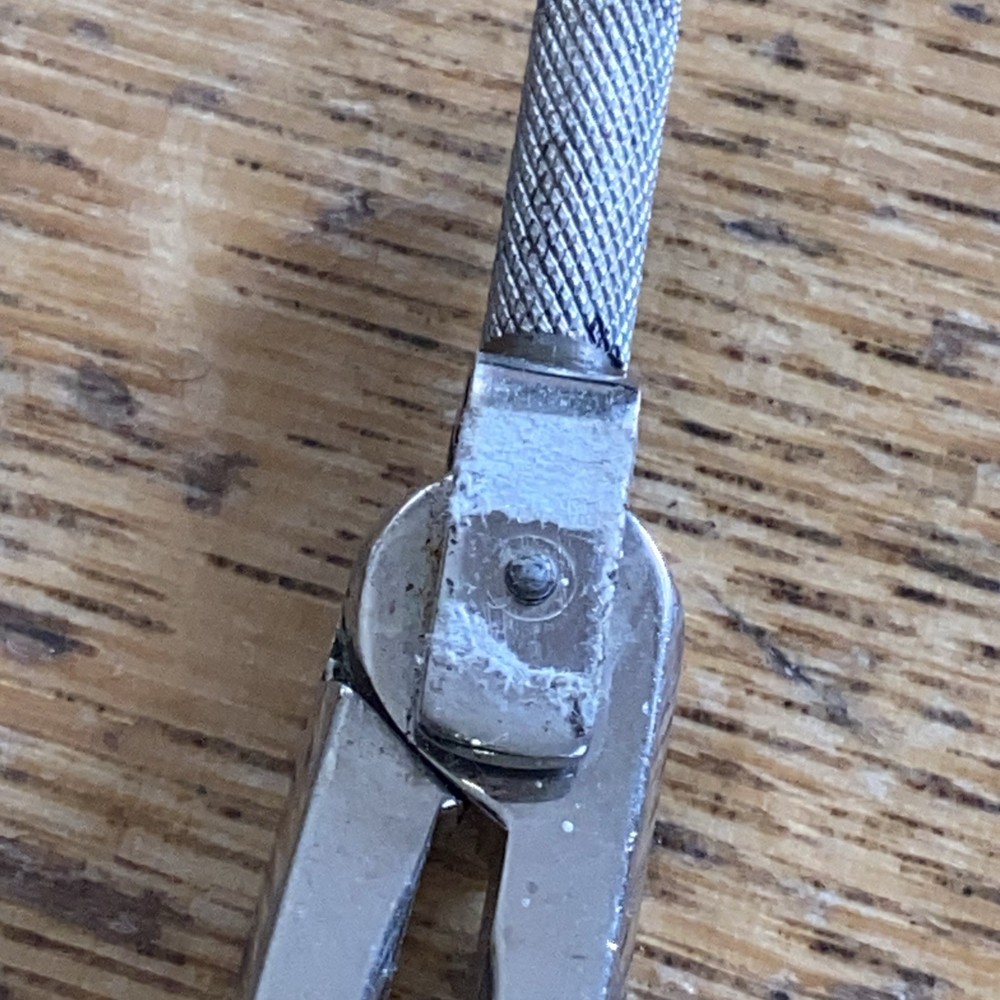 Vintage Thornton 16cm Compass
