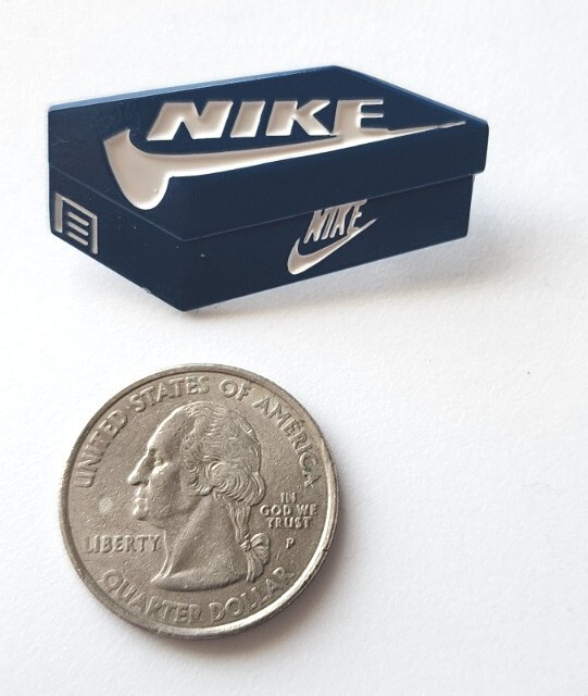 Nike Shoebox Enamel Pin Blue/White