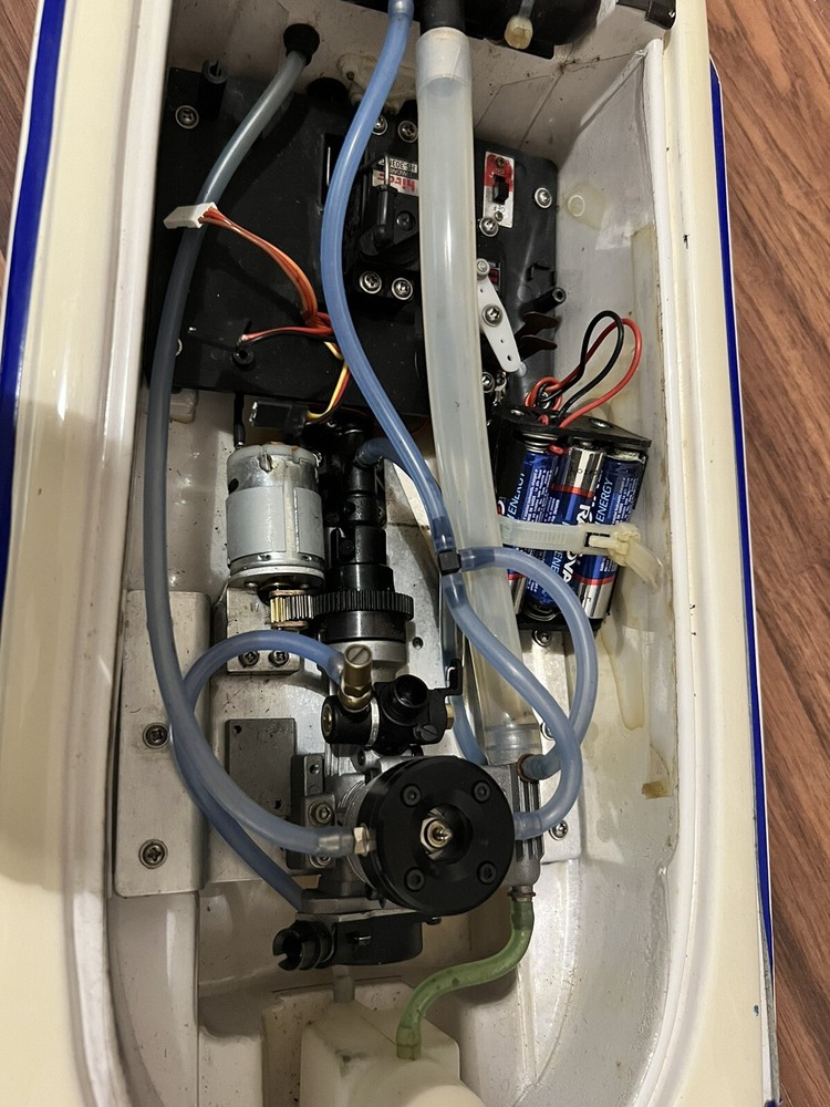 Traxxas nitro vee Boat Vintage