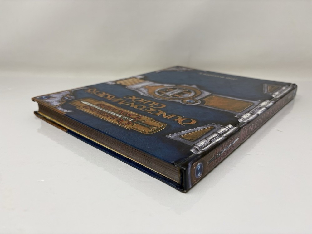 D&D Dungeons & Dragona Master's Guide Core Rulebook 2 First Printing 2000